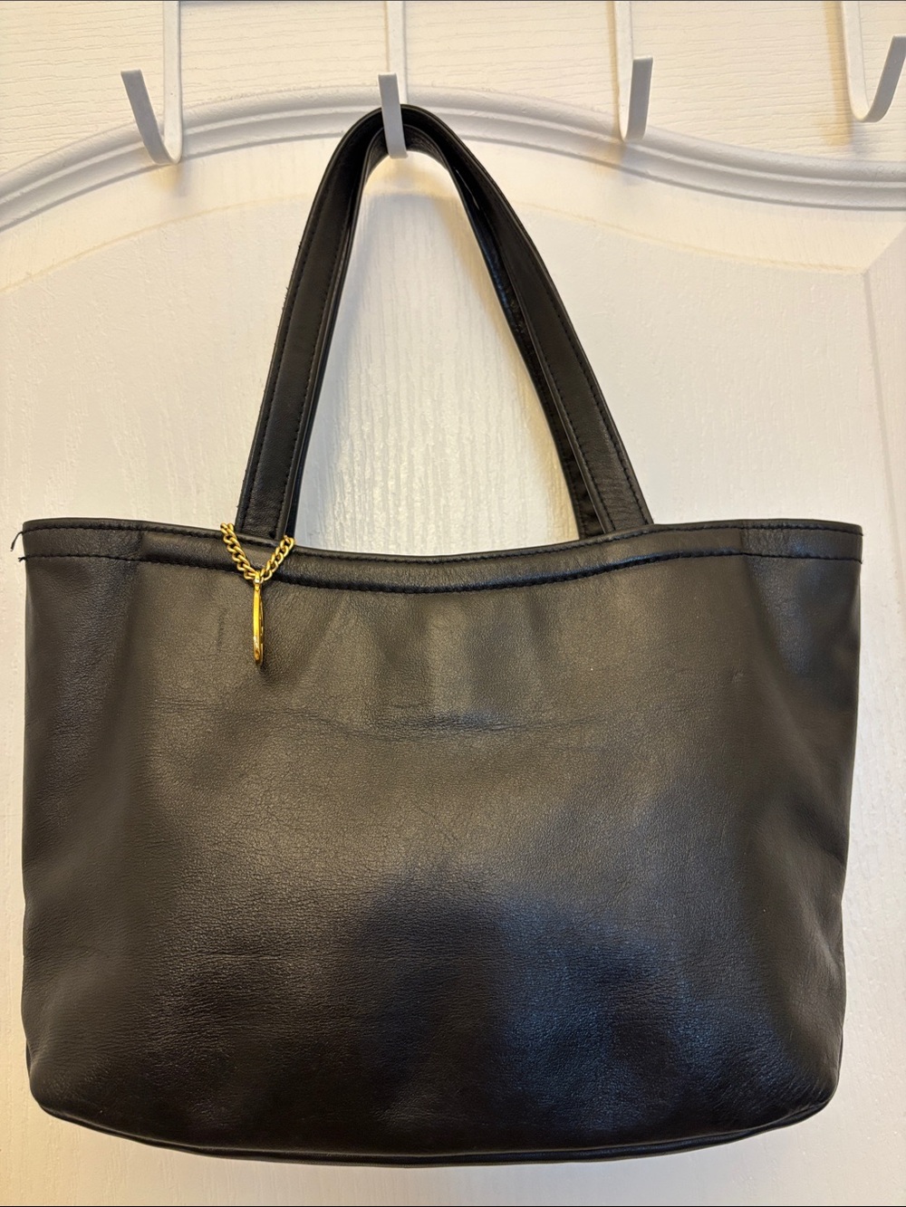 Leather Co. Liz Claiborne Black Leather Purse Hand Bag Lined Snap Top Handles